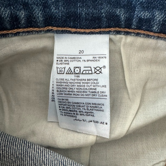 NWT’s Women’s Old Navy Boyfriend mid-rise jeans size 20 - Picture 13 of 13